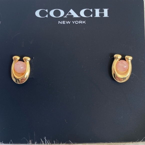 🔹️COACH 🔹️signature Stone stud Plated Brasd Earrings  [ Sold Out] - Picture 8 of 9